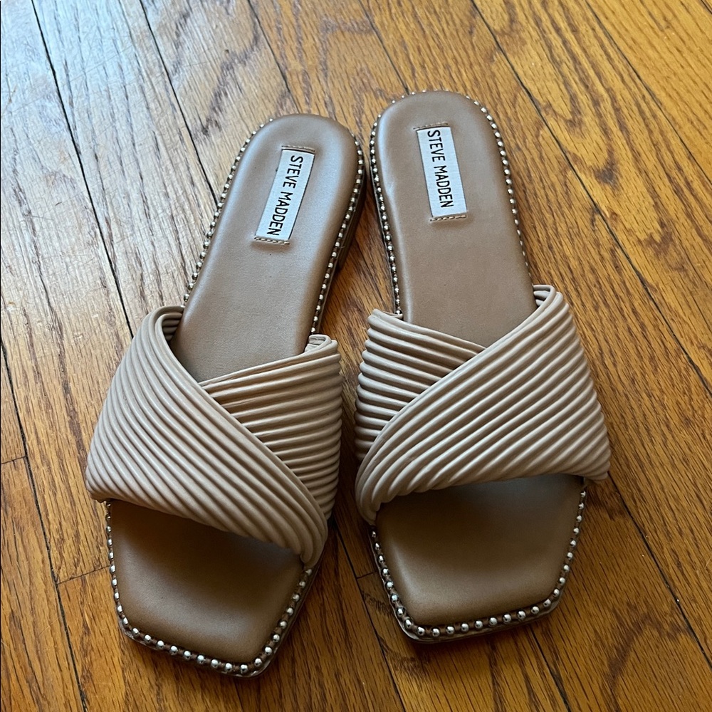 Steve Madden Ravina beaded sandals size 9.5